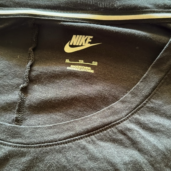 Nike xl shirt. Long sleeve - Picture 2 of 2